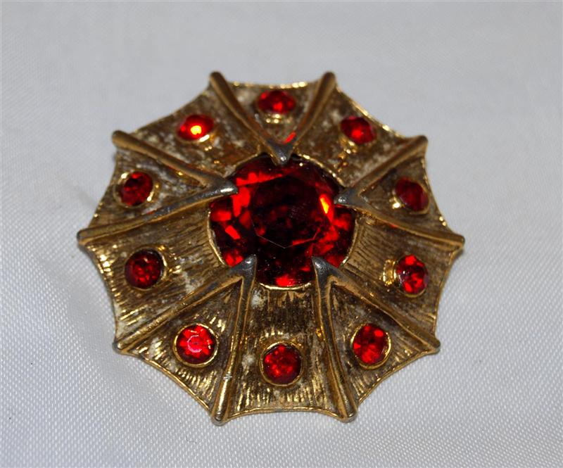 Vintage Tara Ruby Red Rhinestones In A Dome Gold Pin  