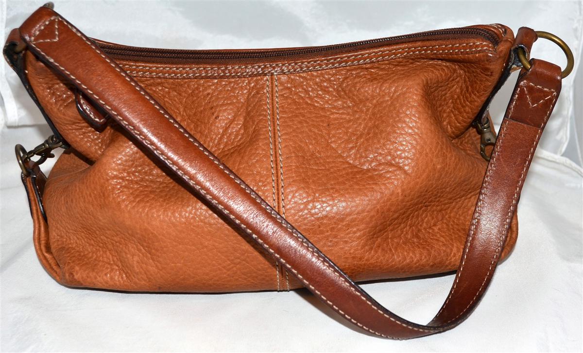 fossil brown leather purse