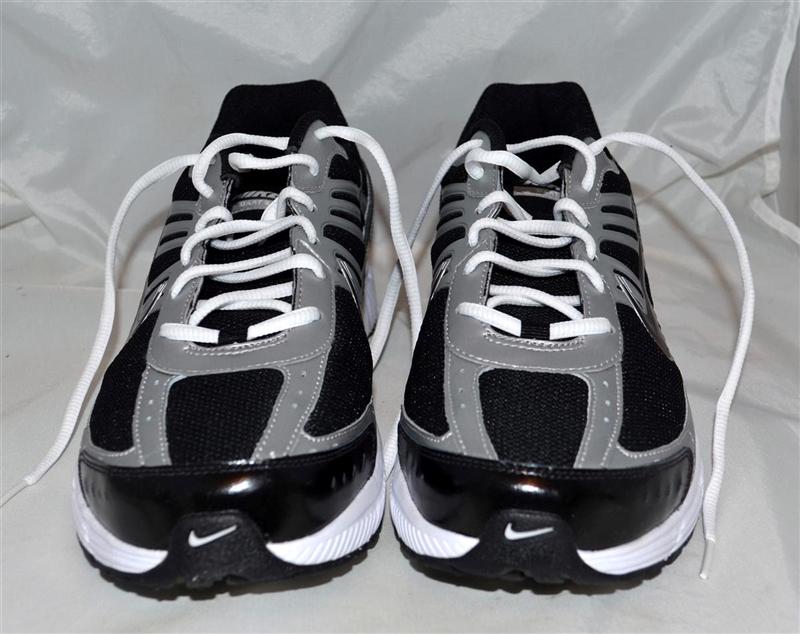 mens nike dart shoes