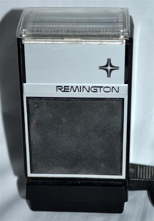 Vintage Remington Model 2B3-1 Rechargeable Electric Razor ~ FREE